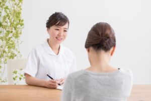 温活とうつについて、一人で悩み過ぎず理解のある人に相談しましょう。