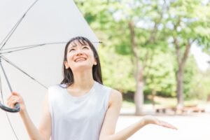 梅雨冷と温活、雨の日でも元気に過ごせるように対策しましょう。