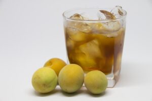 旬の梅を食べる腸活の方法。梅酒。