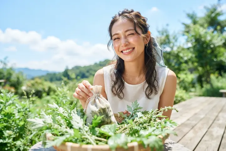 その疲れ、実は「目」から入る紫外線が原因かもしれません